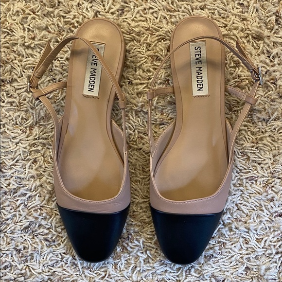 Steve Madden Black and Tan Cap-toe Slingback size 7.5 - Picture 4 of 6